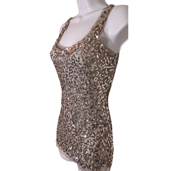 Beautiful 😍 Sequin Forever 21 Top. - Picture 1 of 6